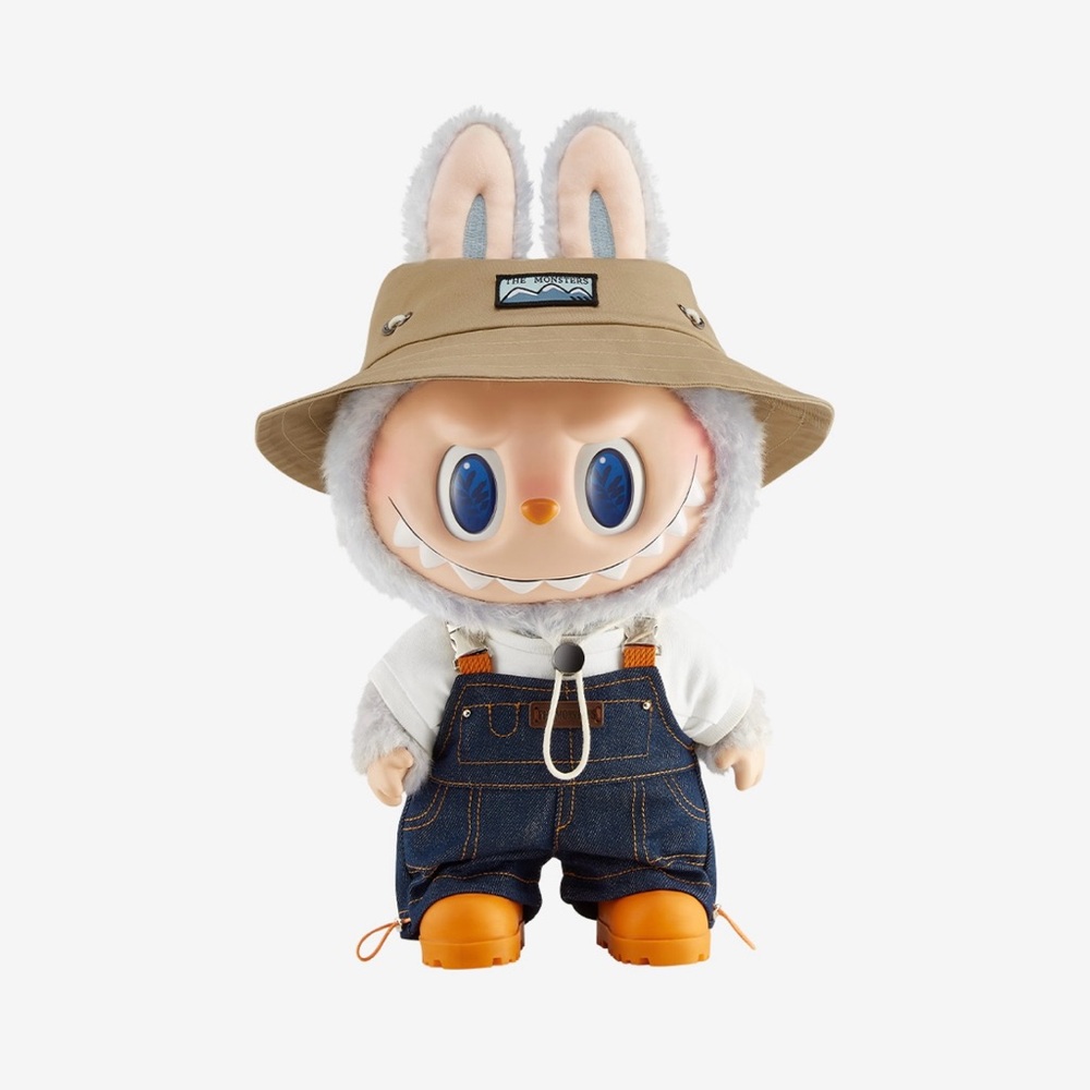 ❌SOLD❌Labubu - Fall in Wild Vinyl Plush Doll 40cm - Picture 4 of 5